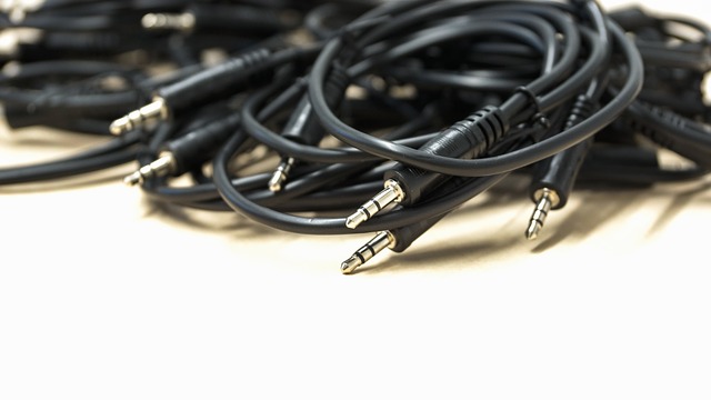 TIB 2012 reînvie investiţiile în tehnologiile de ultimă oră plug-672231_640