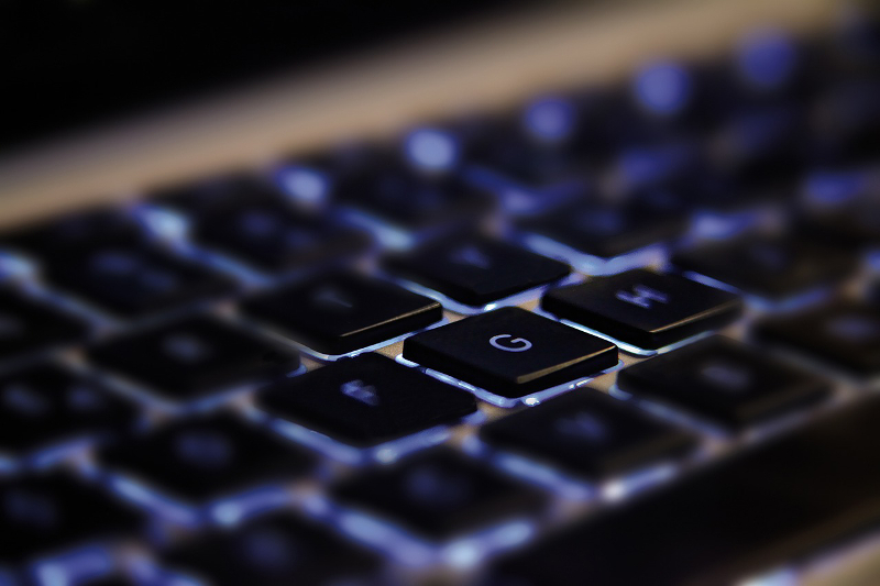Mini-ghid pentru protejarea programelor de calculator – sau toate informatiile necesare pentru producatorii si dezvoltatorii de programe de calculator in domeniul proprietatii intelectuale technology-785742_1280