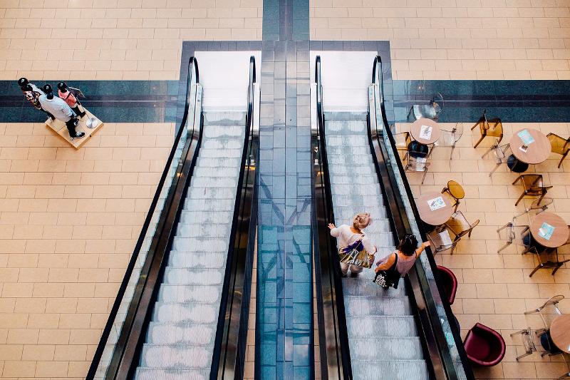 Studiu: Peste 40% din stocul de retail modern din afara Bucureștiului este concentrat în șase orașe mall-893205_1280