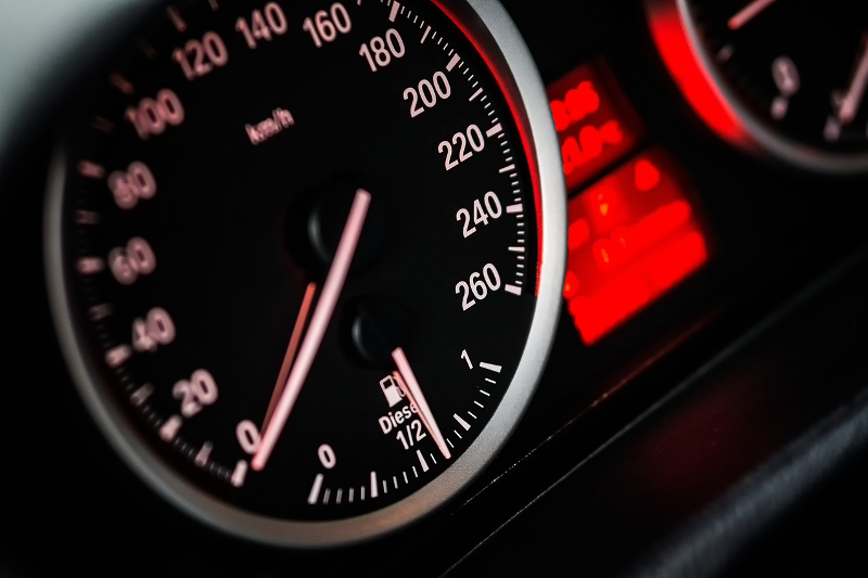 Înmatriculările de autoturisme au crescut cu peste 19% în anul 2016, comparativ cu 2015 speed-1249610_1280