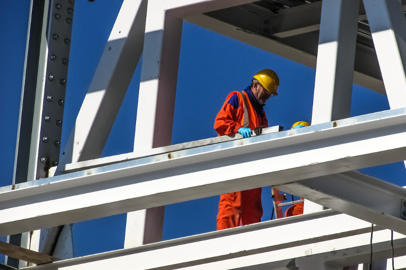 Tendințe în evoluția activității economice din România în perioada februarie – aprilie 2024 worker-1895691_1280