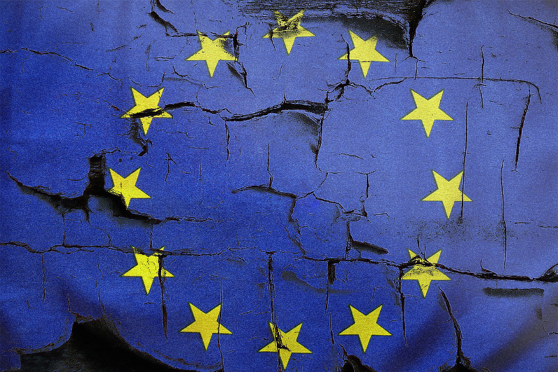 Ce se întâmplă cu mărcile europene după Brexit? eu-flag-2108026_1280