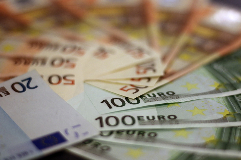 money-1033647_1280