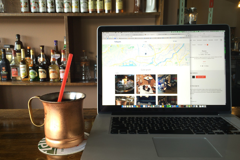 Firmele vor putea folosi un laptop sau o tabletă în loc de casă de marcat cu jurnal electronic cafe-939287_1280