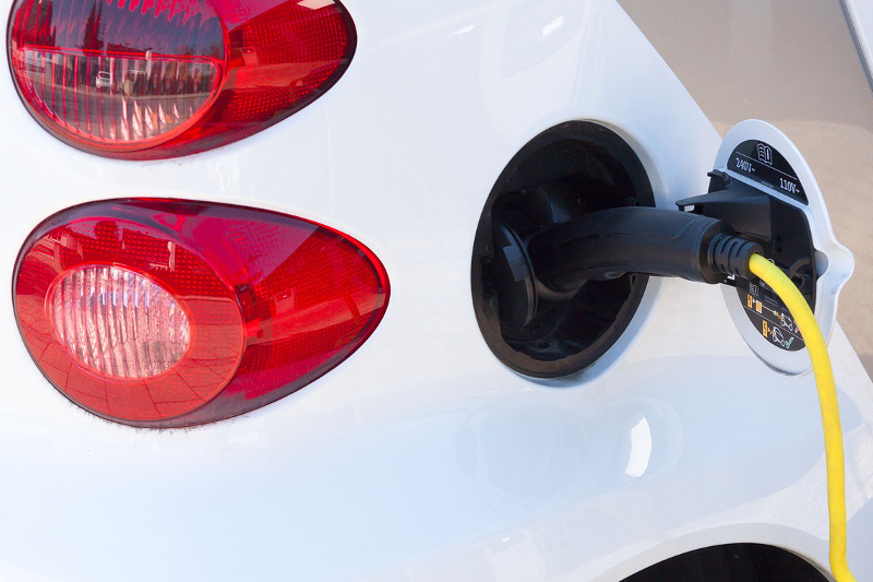 electric-car-734574_1280